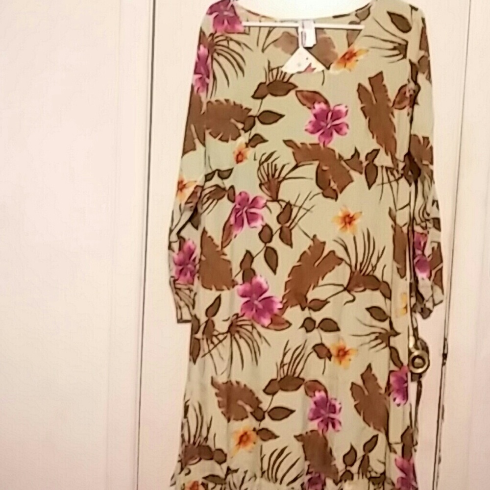 Flowered Classy Woman Dress